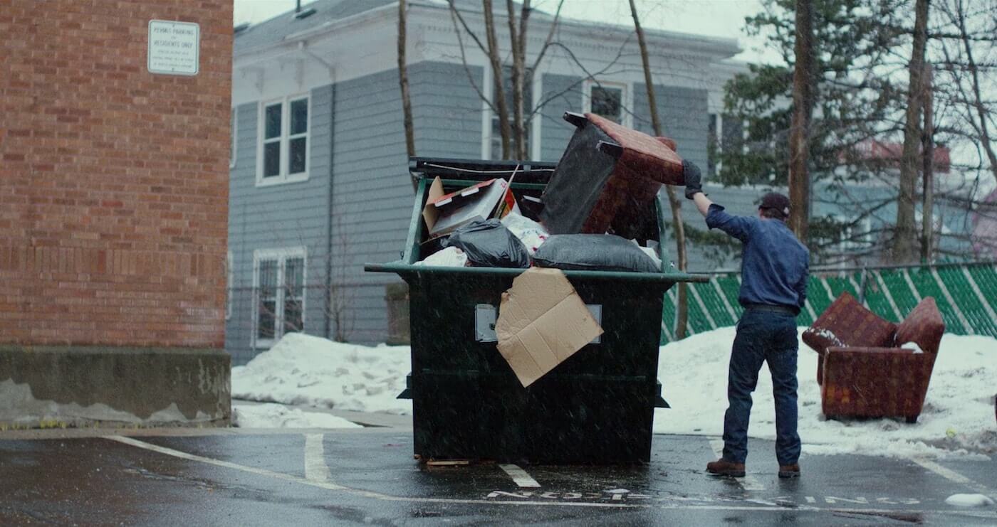 6 Essential Screenwriting Tips for Better Movie Dialogue - Manchester By The Sea - Lee Hates Job