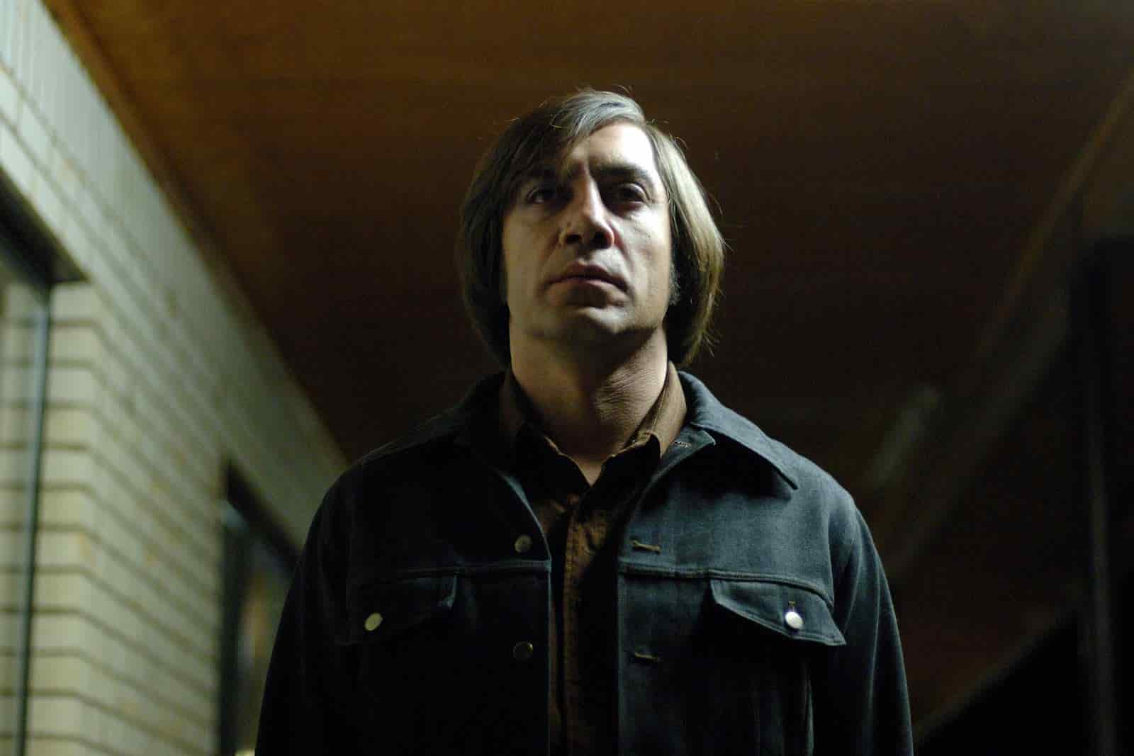 Low Angle Shot - Low Angle Example - No Country 1 Low Angle Shot - Low Angle Example - No Country 1